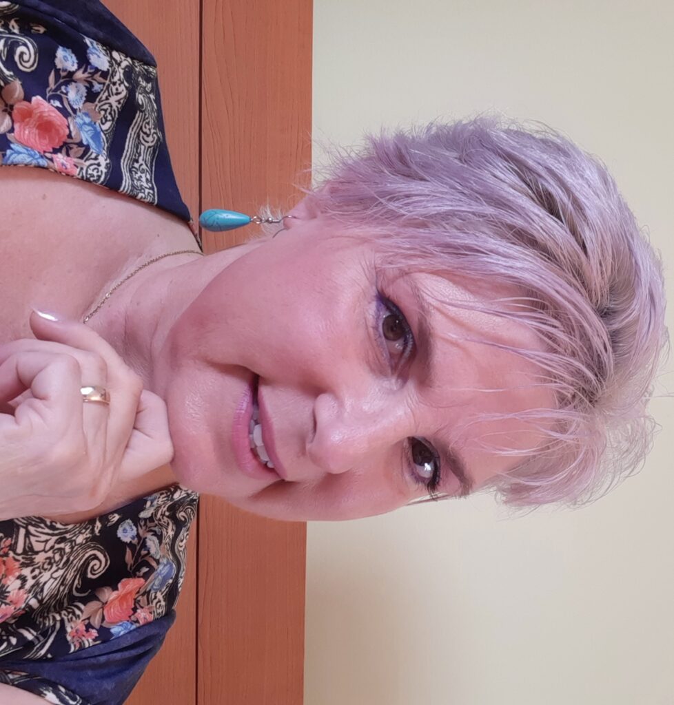 Anca Patrascu editor coach